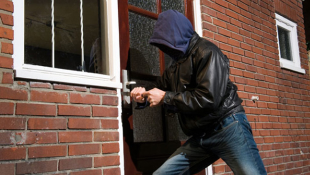 meninggalkan rumah ketika mudik